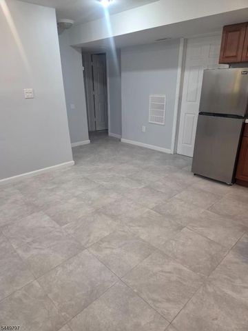 88 Halstead ST, Newark City, NJ 07106
