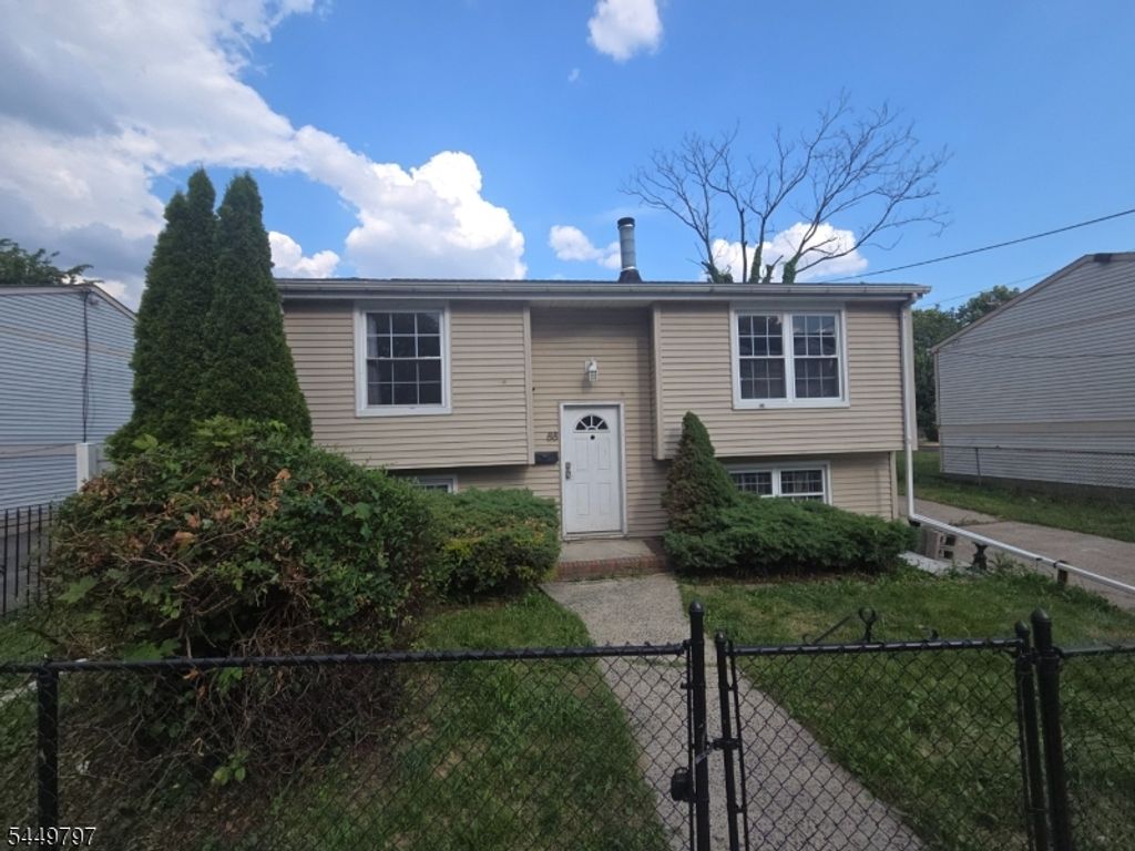 88 Halstead ST, Newark City, NJ 07106