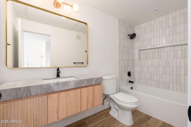 6900 E PRINCESS Drive 2117, Phoenix, AZ 85054