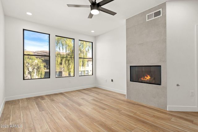 6900 E PRINCESS Drive 2117, Phoenix, AZ 85054