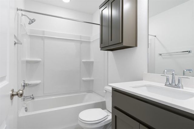 3313 Piney River Drive, Yukon, OK 73099