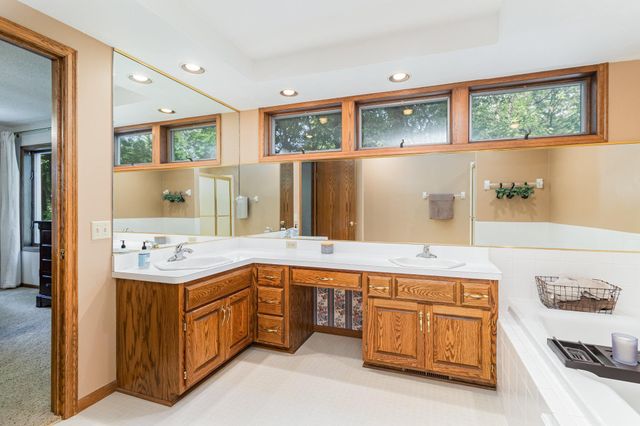 11452 Knollwood Court NE, Blaine, MN 55449