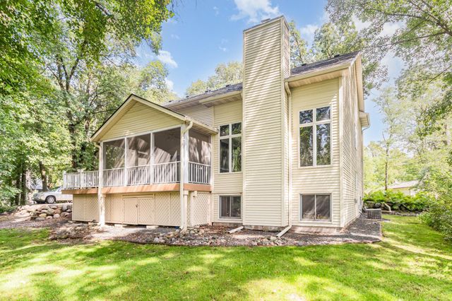 11452 Knollwood Court NE, Blaine, MN 55449