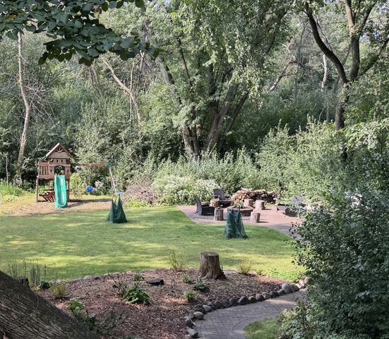 11452 Knollwood Court NE, Blaine, MN 55449