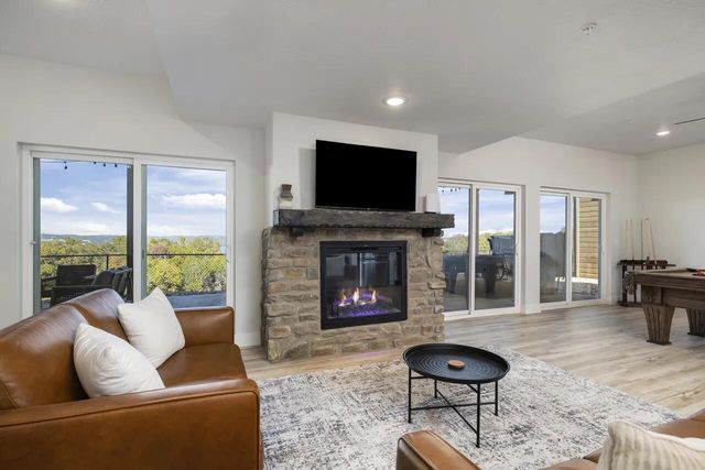 99 Pioneer Peak Rd Kimberling C, Kimberling City, MO 65686