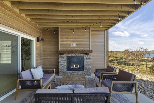 99 Pioneer Peak Rd Kimberling C, Kimberling City, MO 65686