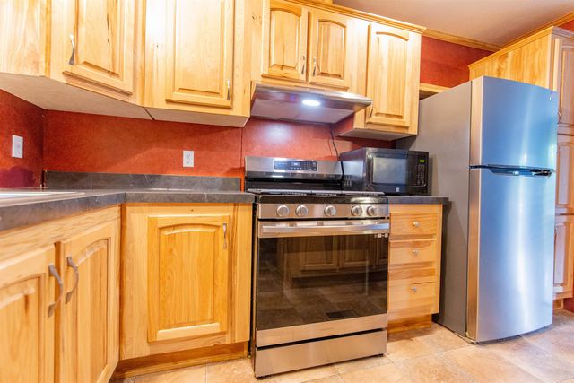 38 Bookholz Way, Tamworth, NH 03886