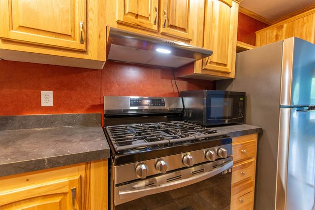 38 Bookholz Way, Tamworth, NH 03886