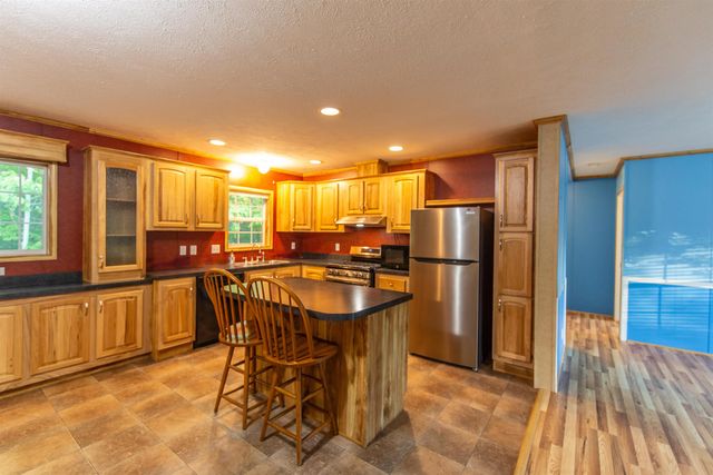 38 Bookholz Way, Tamworth, NH 03886