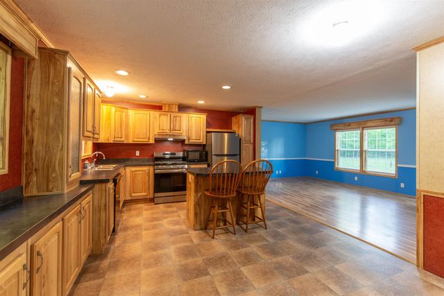 38 Bookholz Way, Tamworth, NH 03886