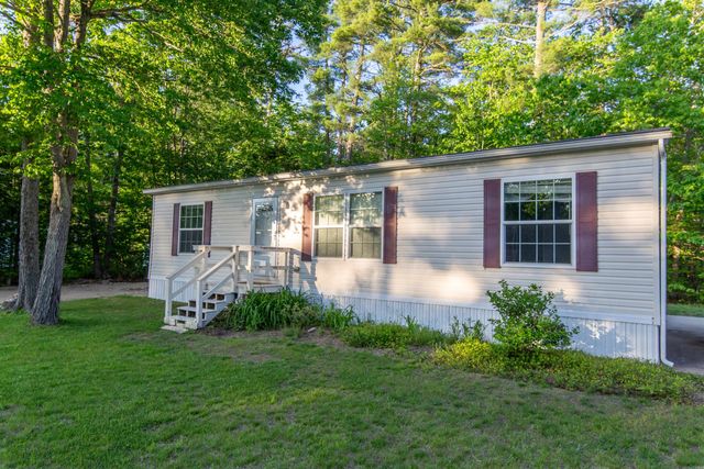38 Bookholz Way, Tamworth, NH 03886
