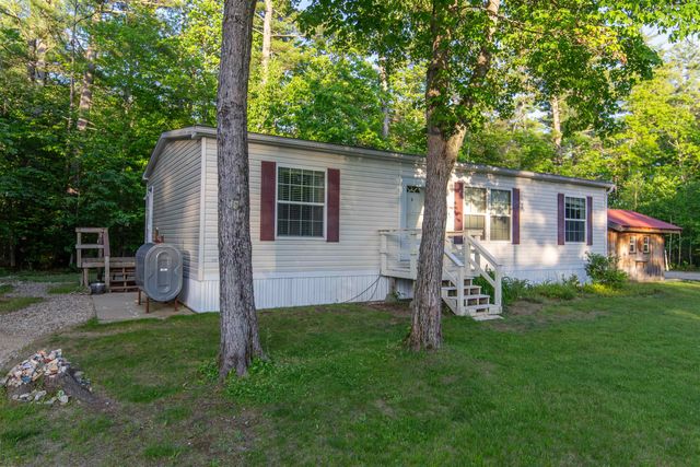 38 Bookholz Way, Tamworth, NH 03886