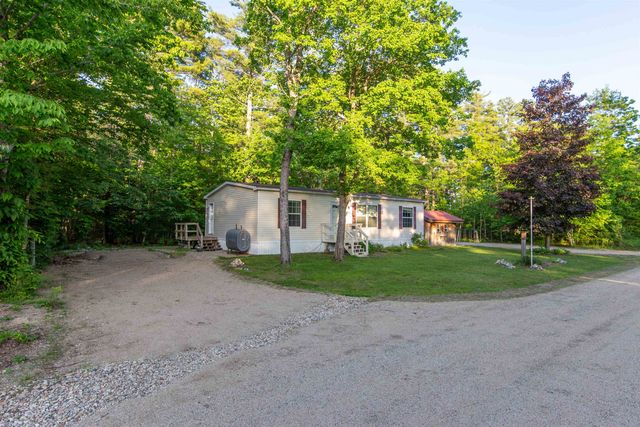 38 Bookholz Way, Tamworth, NH 03886