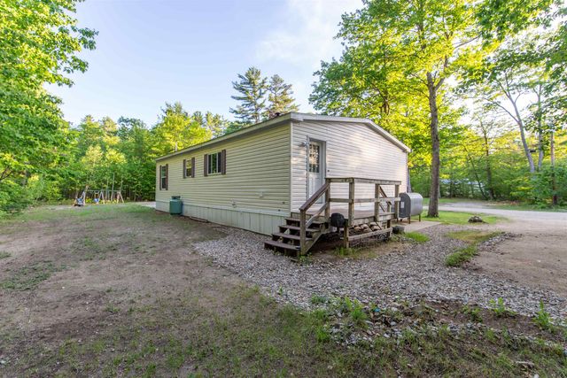 38 Bookholz Way, Tamworth, NH 03886