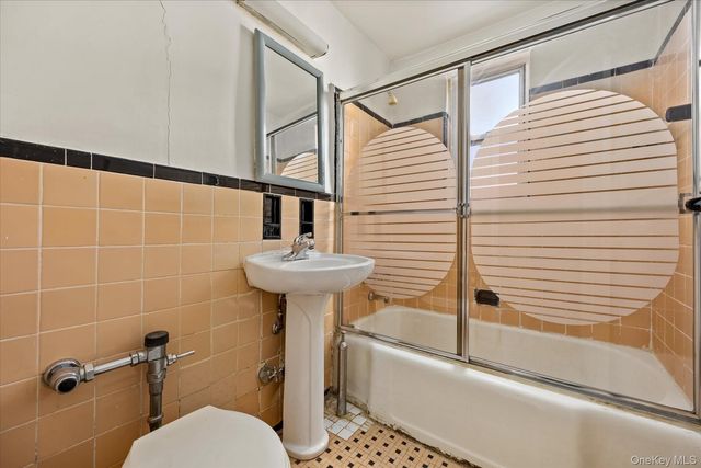 105-33 66th 1G, Forest Hills, NY 11375