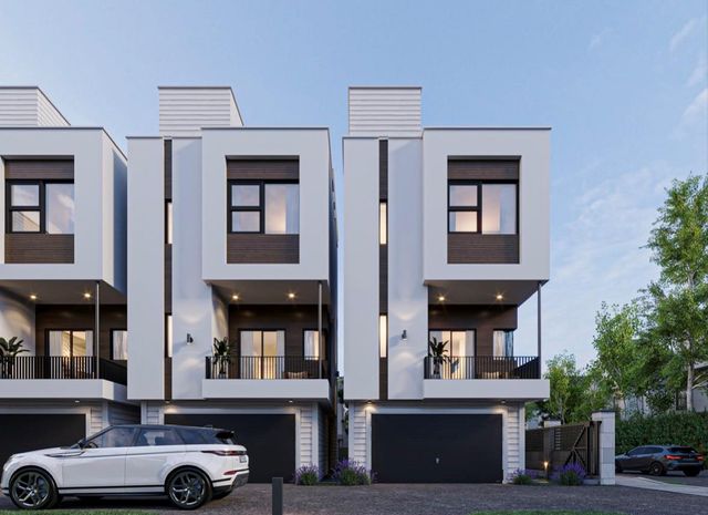 2922 Sauer Street, Houston, TX 77004