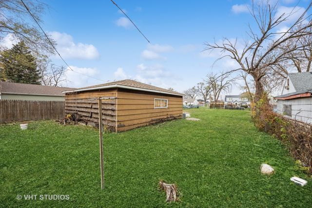 7125 W 74th Street, Chicago, IL 60638
