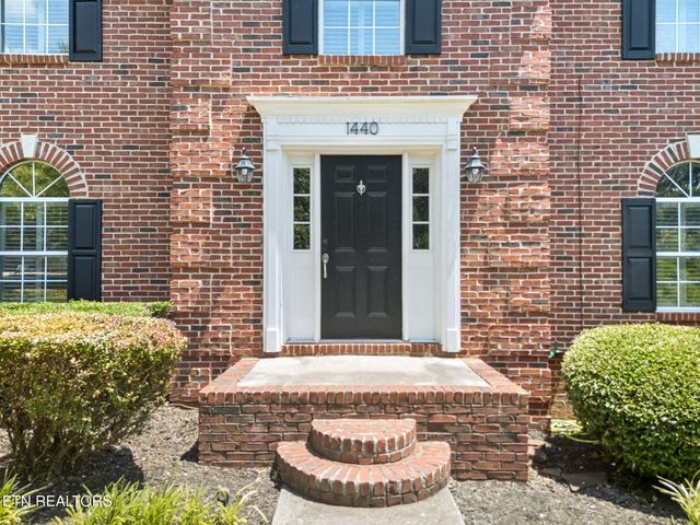 1440 Queensbridge Drive, Knoxville, TN 37922