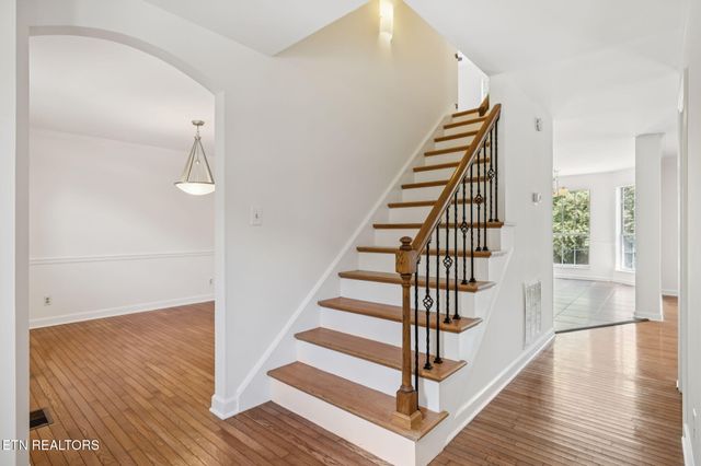 1440 Queensbridge Drive, Knoxville, TN 37922