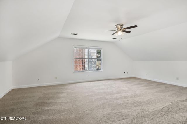 1440 Queensbridge Drive, Knoxville, TN 37922