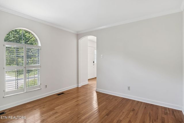 1440 Queensbridge Drive, Knoxville, TN 37922