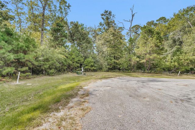 50 Firewood Road, Huntsville, TX 77340