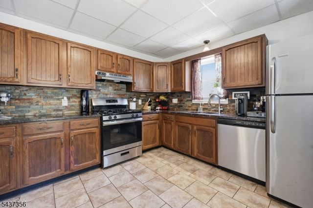69 Harris St, Phillipsburg Town, NJ 08865