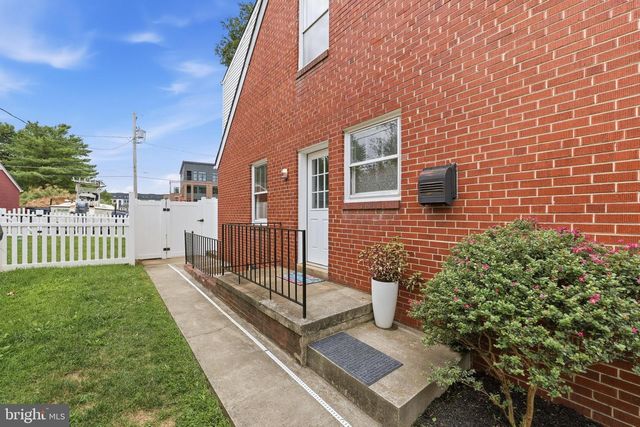 412 CARROLL PKWY, Frederick, MD 21701