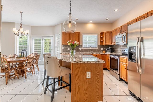 40 Berryhill Court, Springboro, OH 45066