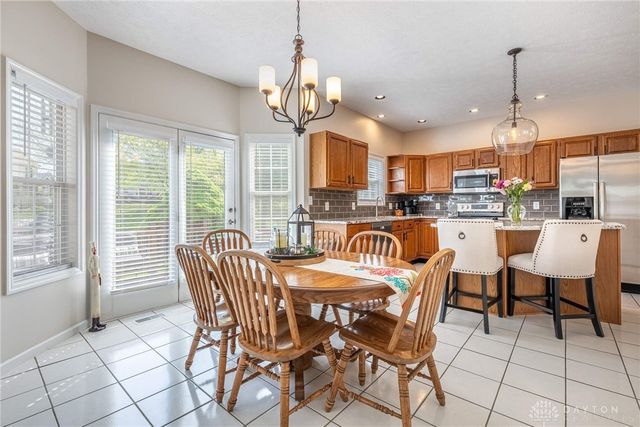 40 Berryhill Court, Springboro, OH 45066