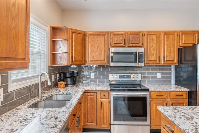40 Berryhill Court, Springboro, OH 45066