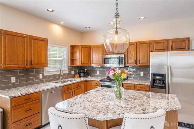 40 Berryhill Court, Springboro, OH 45066