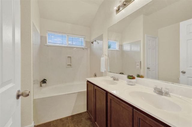 217 Teron DR, San Marcos, TX 78666