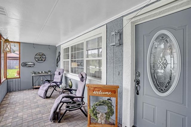 8702 DELAND Avenue, Fort Pierce, FL 34951