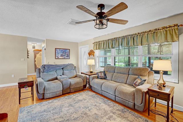8702 DELAND Avenue, Fort Pierce, FL 34951