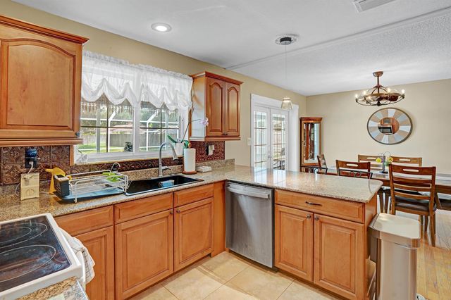 8702 DELAND Avenue, Fort Pierce, FL 34951