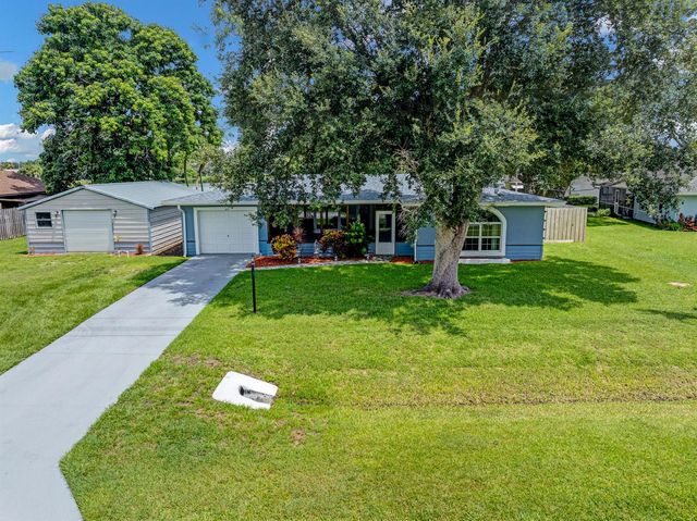 8702 DELAND Avenue, Fort Pierce, FL 34951
