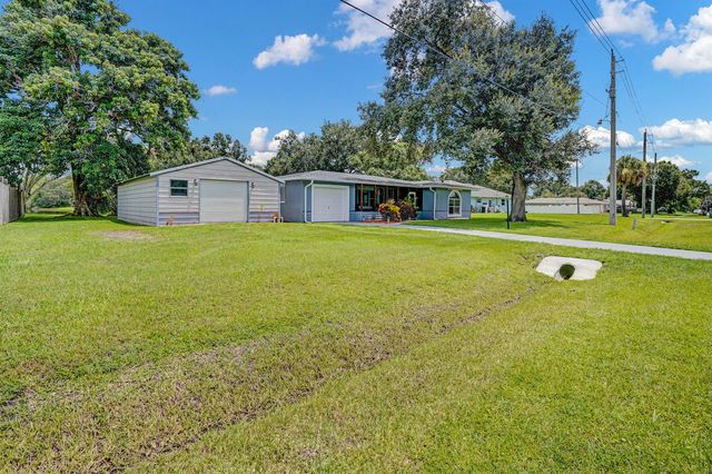8702 DELAND Avenue, Fort Pierce, FL 34951