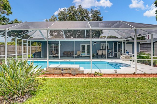 8702 DELAND Avenue, Fort Pierce, FL 34951