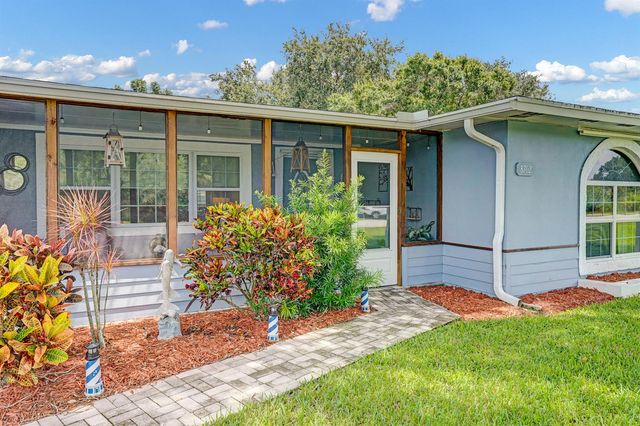 8702 DELAND Avenue, Fort Pierce, FL 34951