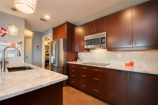 100 S EOLA DRIVE 609, Orlando, FL 32801