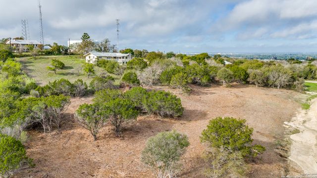 017 Wesp Way, Live Oak, TX 78233