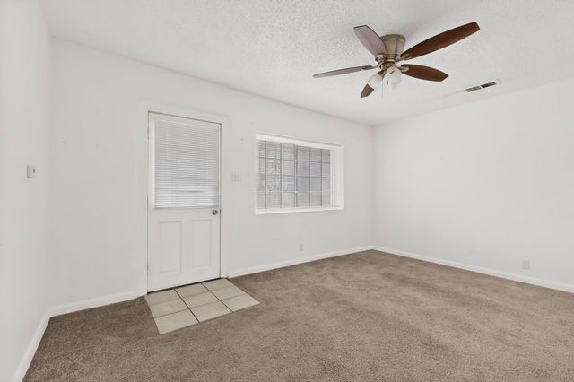 9909 4th Street NW, Albuquerque, NM 87114