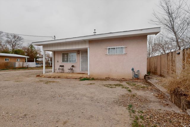 9909 4th Street NW, Albuquerque, NM 87114