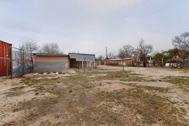 9909 4th Street NW, Albuquerque, NM 87114