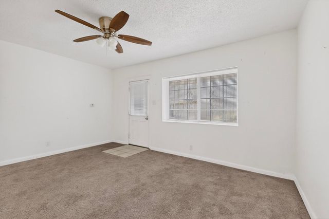 9909 4th Street NW, Albuquerque, NM 87114