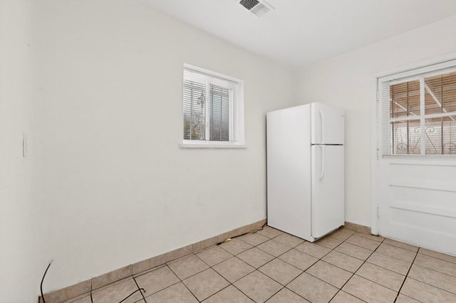 9909 4th Street NW, Albuquerque, NM 87114