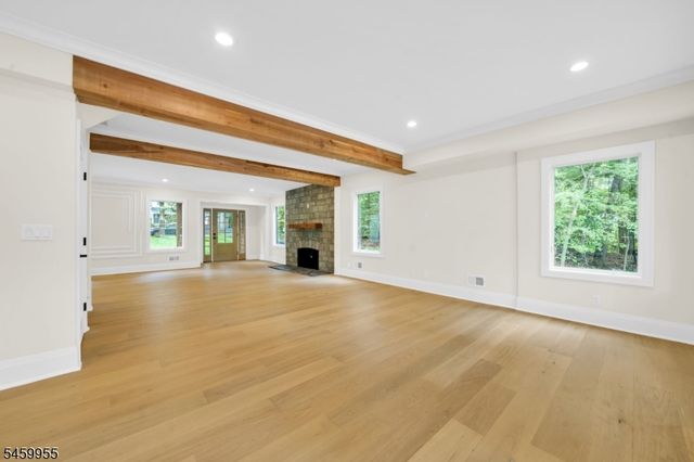 44 Hanover Rd, Mountain Lakes Boro, NJ 07046