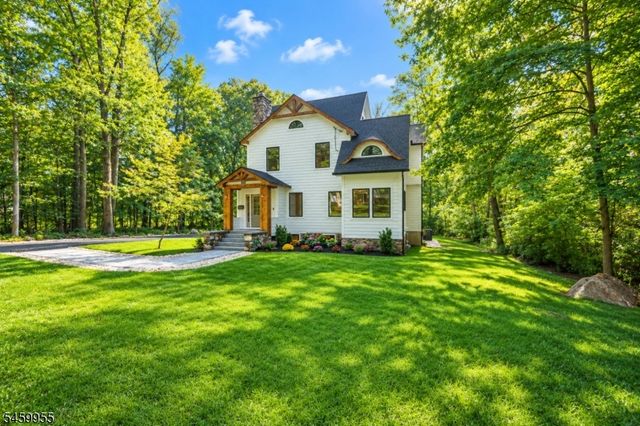 44 Hanover Rd, Mountain Lakes Boro, NJ 07046