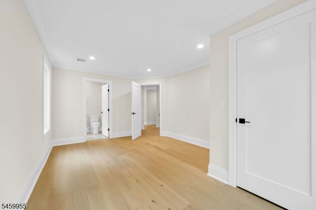 44 Hanover Rd, Mountain Lakes Boro, NJ 07046